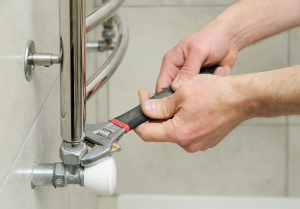 How Scale Buildup Occurs and Affects Your Plumbing